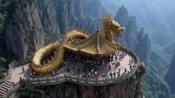 
探索贵阳欢乐世界：贵州最大主题乐园一日游攻略