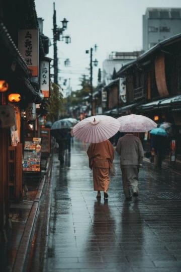 雨天五一假期室内游玩攻略:购物美食两不误