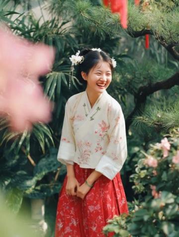 四月赏花游洛阳:牡丹、老君山与夜游攻略全解锁