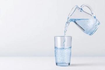 揭秘饮水常识陷阱：科学揭秘你的饮水误区！