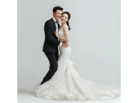 杨思琦前男友李泳豪近日大婚，正式迎娶台湾女友过门，他希望可以尽早生两个孩子