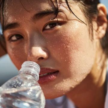 夏季养阳防寒：30条冷门养生技巧助你冬病夏治全年安康