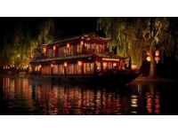 金鸡湖周末游！带娃夜游，超炫新加坡4D大荧幕等你来