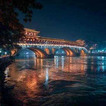 武汉市区热门景点全攻略:历史文化、自然风光与现代地标一网打尽!