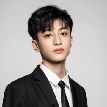 天才少年郑林楷清华大学降分录取,19岁荣获脑王称号
