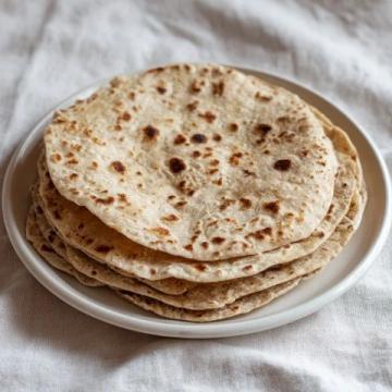 家常玉米饼搭配小鱼的烹饪方法
