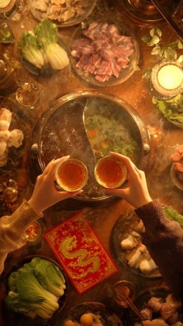 成都美食特色:火锅、串串香与担担面的魅力