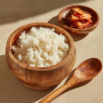 夏日清爽午餐:米粥配小炒,家的味道尽在这一碗