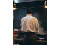 一路走来,料理都能做的出色厨子