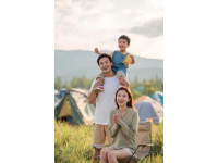 适合发朋友圈的亲子文案~文案1、山川湖海，天地与爱，我们和你