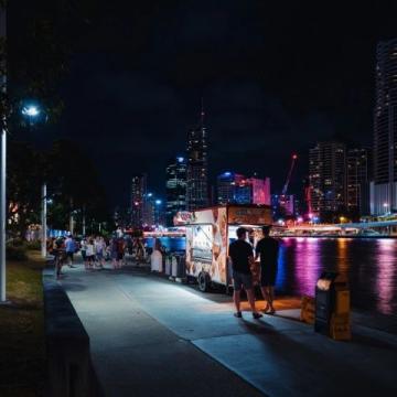 潮汕小吃店难逃倒闭命运，外卖费加剧困境！