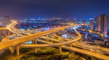 沈阳西塔风情街：东北亚文化与夜间经济的完美结合
