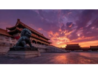 北京一日游：皇家秘境与学府文化之旅